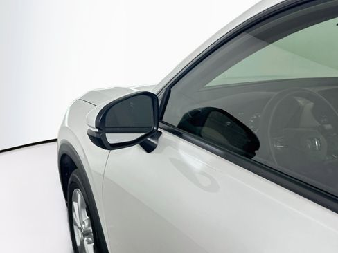 Used 2025 Honda HR-V LX image 16