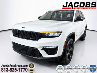 Used 2024 Jeep Grand Cherokee Limited w/ Black Appearance Package