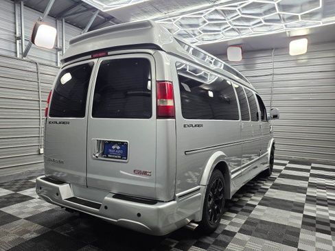 Used 2018 GMC Savana 2500 Extended w/ Enhanced Convenience Package RWD image 6
