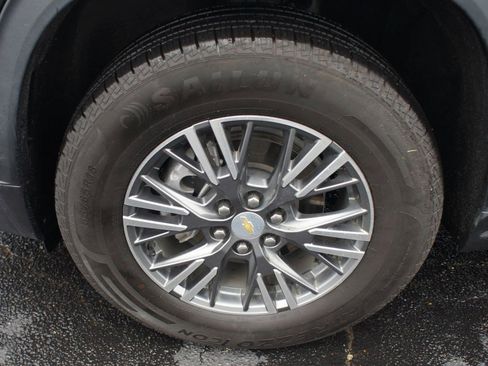 Used 2025 Chevrolet Traverse LT AWD/4WD image 24