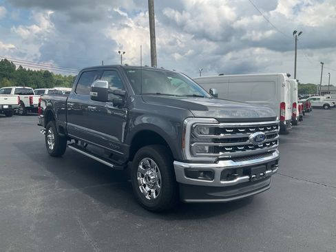 New 2026 Ford F250 Lariat w/ Chrome Package AWD/4WD image 3