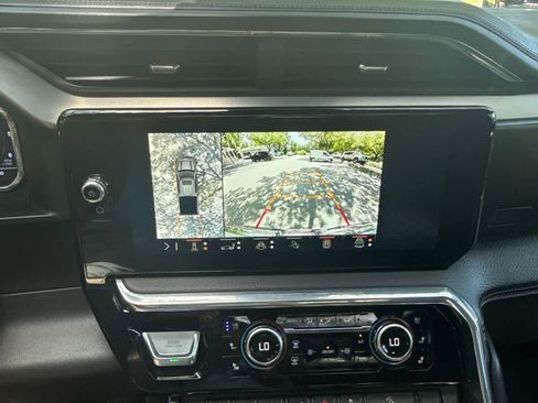 Used 2025 GMC Sierra 1500 Denali w/ Denali Reserve Package AWD/4WD image 22
