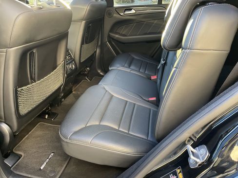 Used 2019 Mercedes-Benz GLE 63 AMG 4MATIC image 40