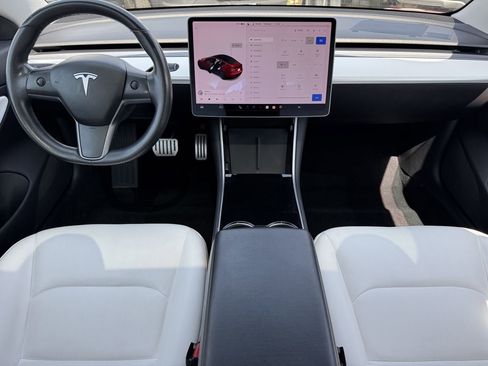 Used 2018 Tesla Model 3 image 23