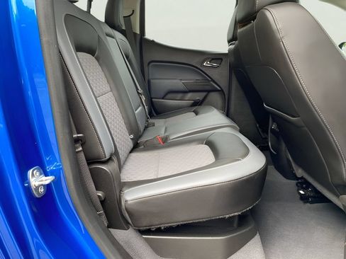 Used 2019 Chevrolet Colorado Z71 AWD/4WD image 16