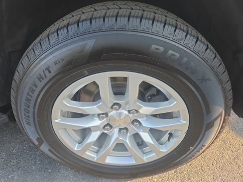 Used 2021 Chevrolet Tahoe LT AWD/4WD image 10