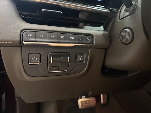 Used 2023 Cadillac Escalade ESV Sport w/ LPO, ONYX Package AWD/4WD image 18