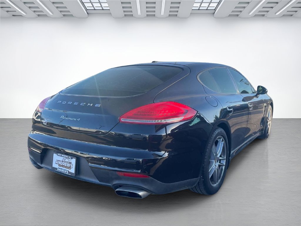Used 2015 Porsche Panamera 4 w/ Premium Package Plus AWD/4WD image 4