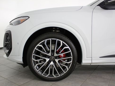 Used 2025 Audi SQ5 Premium Plus image 11