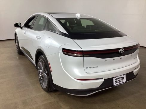 Used 2024 Toyota Crown w/ Advanced Technology Package AWD/4WD image 7