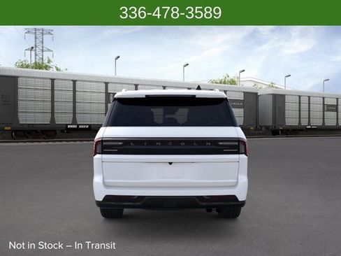 New 2026 Lincoln Navigator L Reserve AWD/4WD image 5