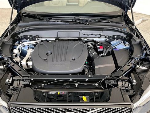 New 2026 Volvo XC60 B5 Plus w/ Protection Package Premier AWD/4WD image 26