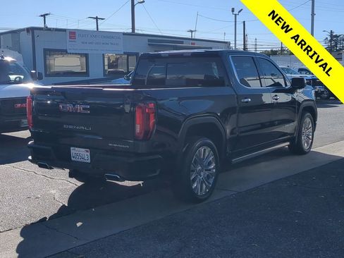 Used 2022 GMC Sierra 1500 Denali w/ Denali Premium Package image 7