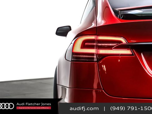 Used 2023 Tesla Model X Plaid image 14