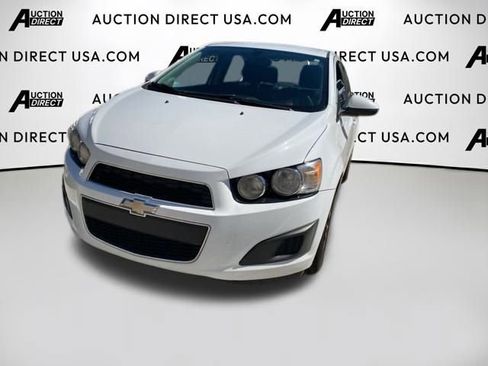 Used 2016 Chevrolet Sonic LT image 8