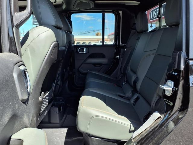 Used 2024 Jeep Gladiator Mojave w/ Steel Bumper Group AWD/4WD image 13