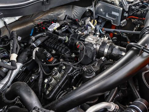 Used 2023 Ford F150 Lariat image 36