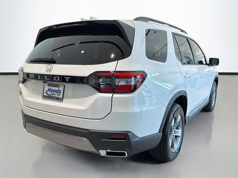 Used 2026 Honda Pilot EX-L image 4