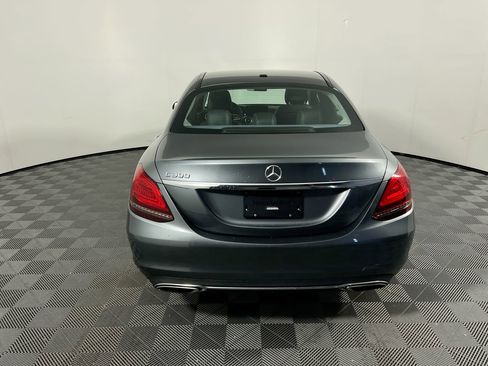 Used 2019 Mercedes-Benz C 300 Sedan image 4