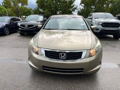 Used 2010 Honda Accord EX-L image 2