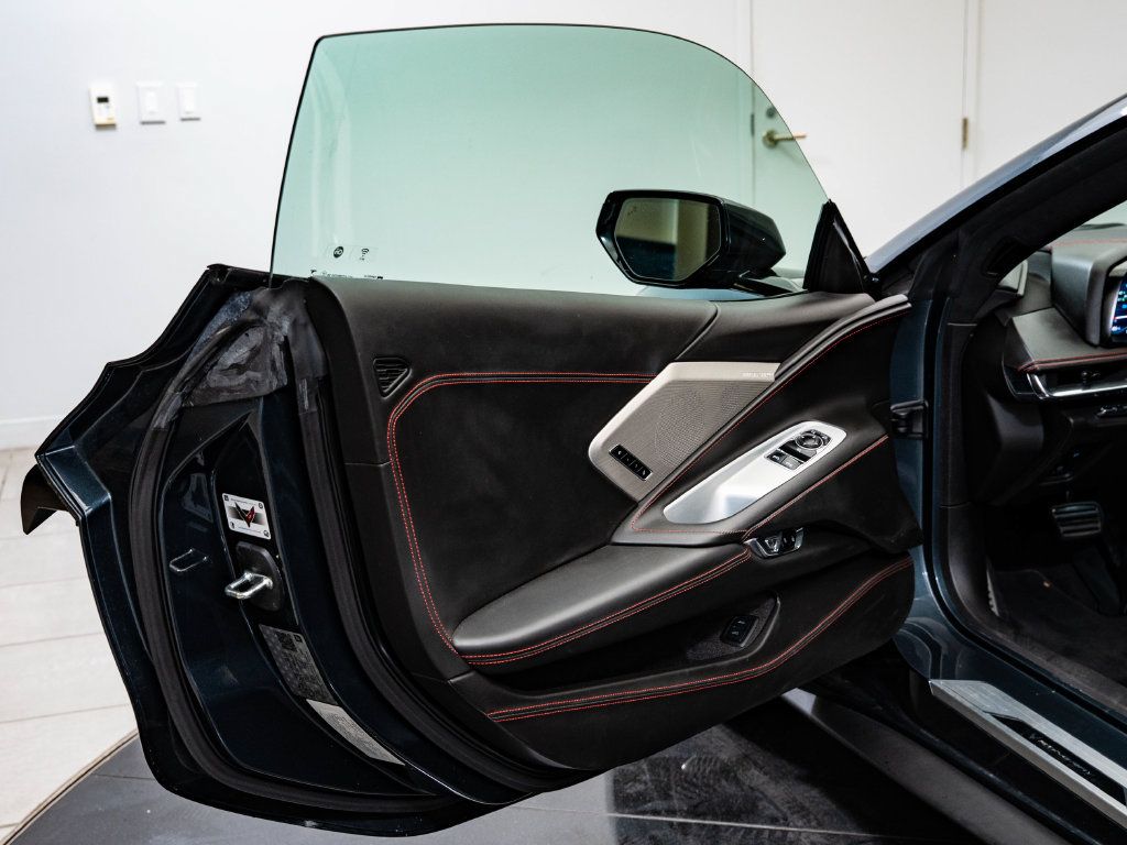 Used 2020 Chevrolet Corvette Stingray Premium Cpe w/ 3LT Preferred Equipment Group RWD image 27