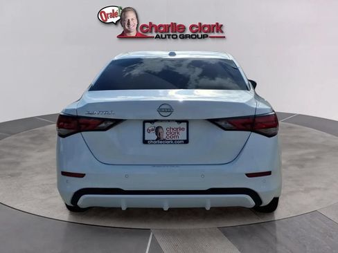 Used 2025 Nissan Sentra SV w/ Trunk Package FWD image 4