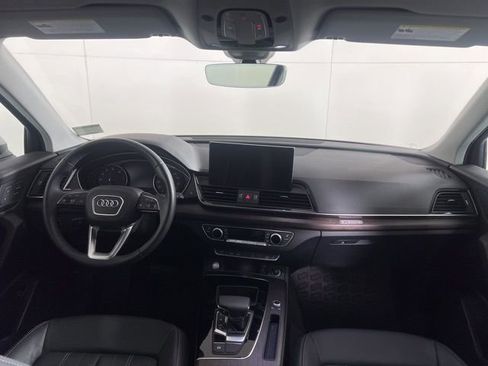 Used 2023 Audi Q5 2.0T Premium w/ Convenience Package image 19