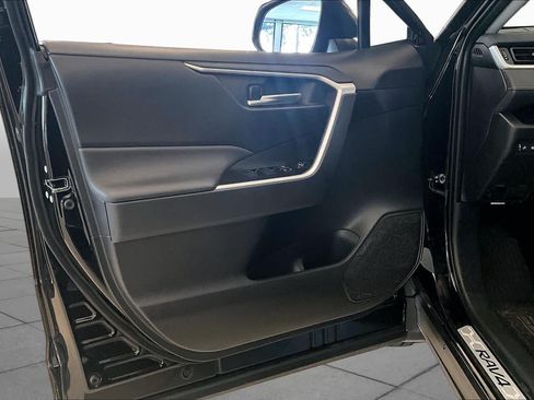 Used 2025 Toyota RAV4 XLE Premium FWD image 20