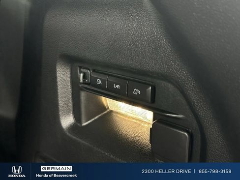Used 2024 Ford Explorer Platinum w/ Technology Package AWD/4WD image 27