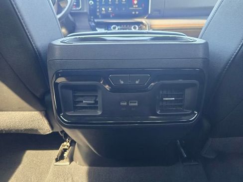 Used 2024 GMC Sierra 1500 AT4 w/ Technology Package AWD/4WD image 27