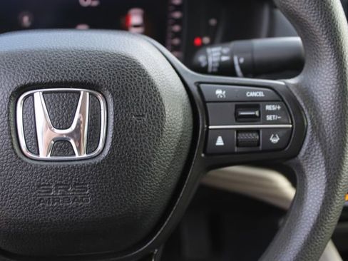 Used 2023 Honda Accord EX image 19
