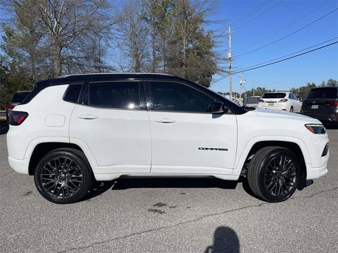 Used 2022 Jeep Compass High Altitude image 2