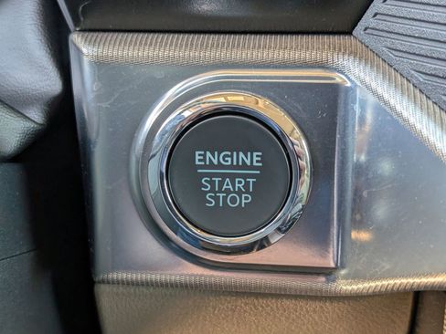 Used 2025 Ford F150 Platinum w/ Equipment Group 703A Plus image 19