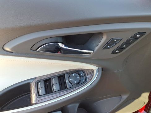 Used 2023 Chevrolet Malibu LT image 14