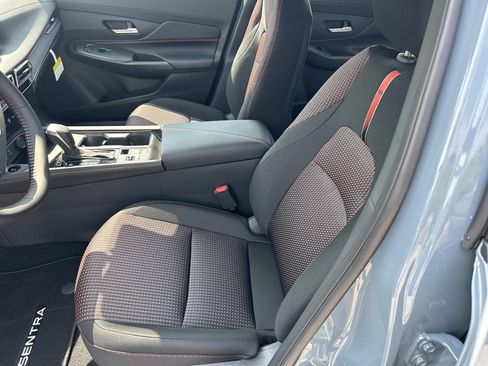 New 2026 Nissan Sentra SR w/ Floor Mat Package FWD image 14