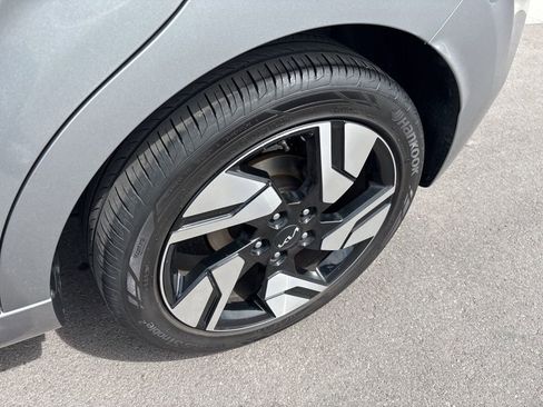 Certified 2023 Kia Soul GT-Line FWD image 17