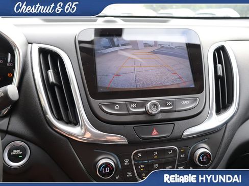 Used 2018 Chevrolet Equinox LT w/ Sun & Infotainment Package FWD image 36