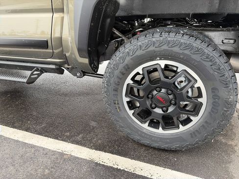 New 2026 Toyota Tacoma TRD Off-Road AWD/4WD image 13