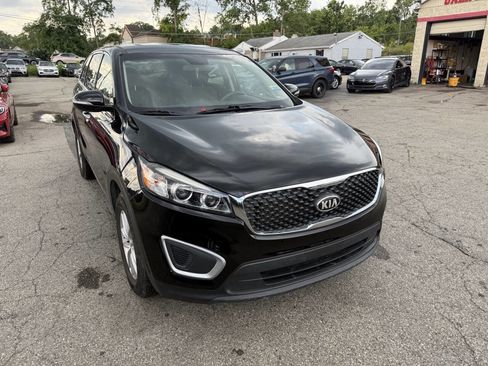 Used 2018 Kia Sorento L image 4