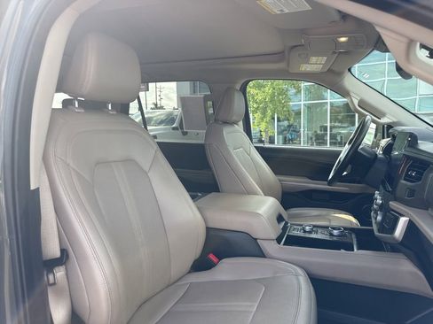 Used 2024 Ford Expedition Max Limited AWD/4WD image 15