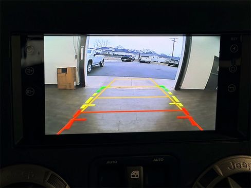 Used 2017 Jeep Wrangler Unlimited Sport image 25