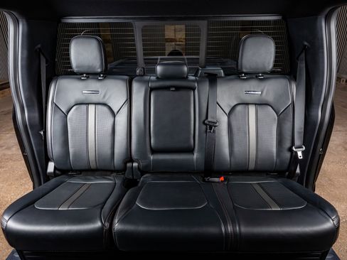 Used 2022 Ford F450 Platinum w/ FX4 Off-Road Package image 35