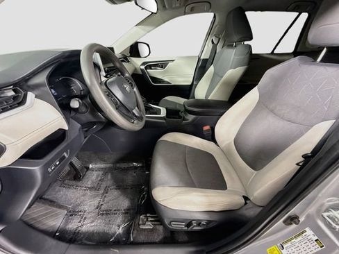 Certified 2024 Toyota RAV4 XLE AWD/4WD image 21