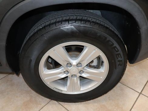 Used 2018 Chevrolet Trax LT AWD/4WD image 26