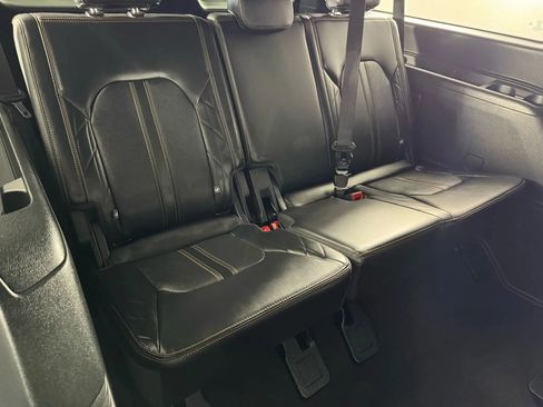 Used 2024 Ford Expedition Max Platinum image 44