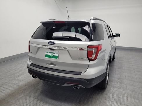 Used 2019 Ford Explorer XLT FWD image 7