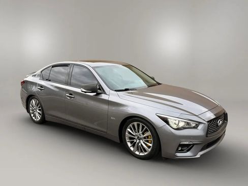 Used 2020 INFINITI Q50 Luxe w/ Essential Package (3.0T Luxe) RWD image 2
