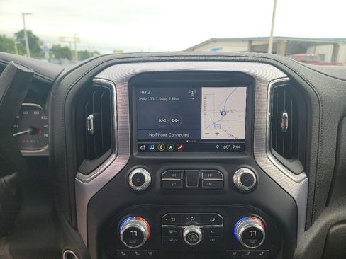 Used 2019 GMC Sierra 1500 SLT w/ SLT Premium Plus Package AWD/4WD image 18