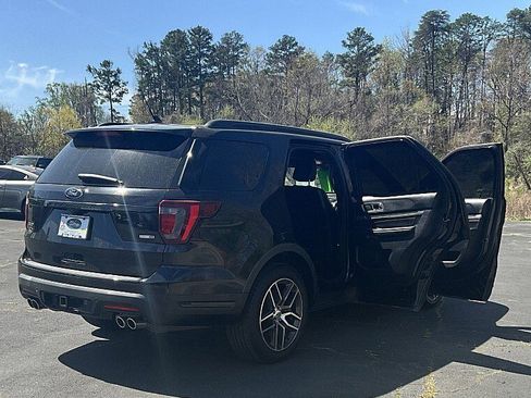 Used 2018 Ford Explorer Sport w/ Equipment Group 401A image 8