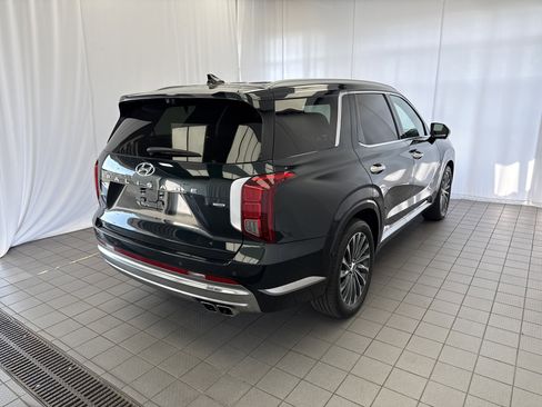 Used 2025 Hyundai Palisade Calligraphy image 4
